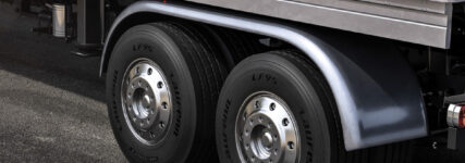 Lkw- und Busreifen: Laufenn startet Vertriebs-Partnerschaft mit Küke und Reifen Müller