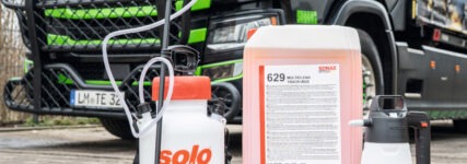 Reinigungskonzentrat ‚Multi Clean Truck + Bus‘ von Sonax