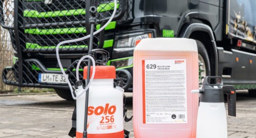 Reinigungskonzentrat ‚Multi Clean Truck + Bus‘ von Sonax