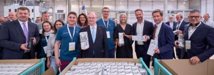 Mercedes-Benz Trucks eröffnet Global-Parts-Center in Halberstadt