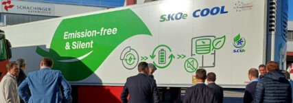 Schmitz Cargobull präsentierte beim Logistikexperten Schachinger den Sattelkoffer S.KOe COOL Schmitz Cargobull präsentierte beim Logistikexperten Schachinger den Sattelkoffer S.KOe COOL