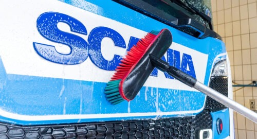 Sonax: Lkw waschen und versiegeln
