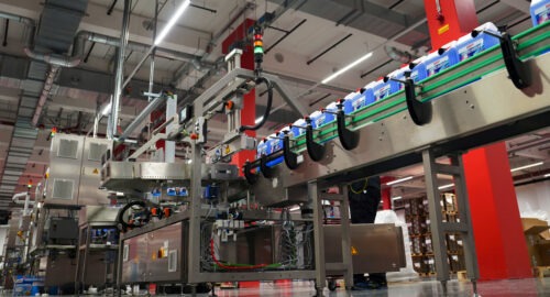 Sonax mit neuer Produktionsanlage in Oberhausen bei Neuburg