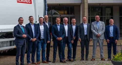 DAF Trucks und REMONDIS unterzeichnen Partnerschaftsvertrag